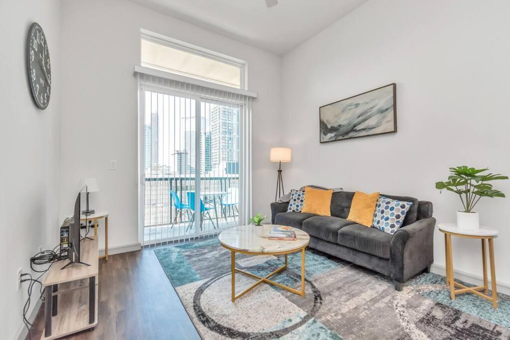 Penthouse Cool-Oasis-In-Houston-Rental Car Available-View-Great-Sleep Exterior foto